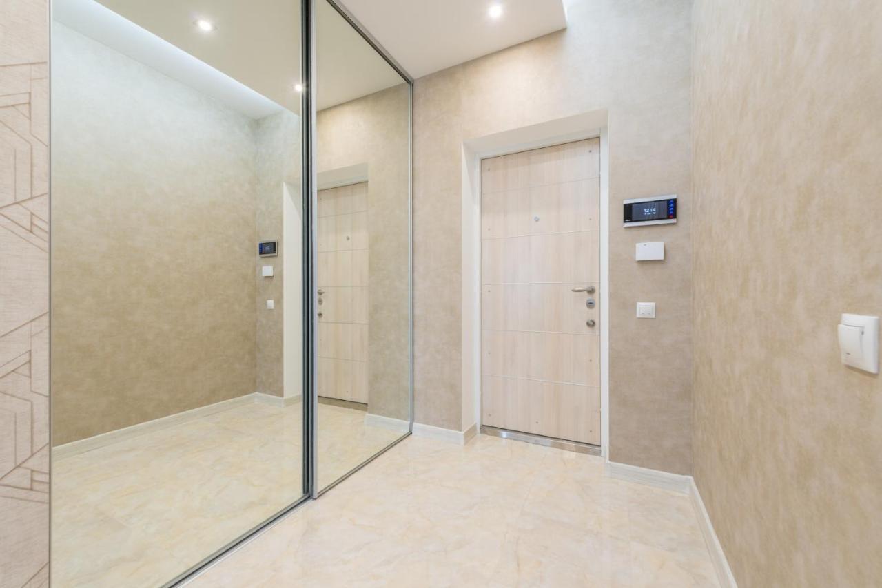 Deluxe Apartment On Belorusskay Street "Silver Tower" Kyiv Exterior photo