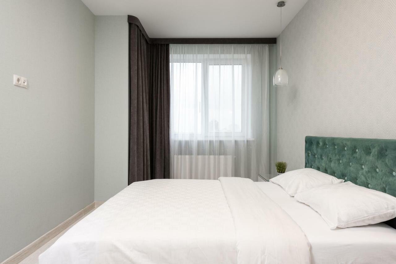 Deluxe Apartment On Belorusskay Street "Silver Tower" Kyiv Exterior photo